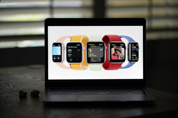 عرض ساعة أبل الجديدة (Apple Watch Series 7) في أبل بارك في كوبيرتينو، كاليفورنيا، 14 سبتمبر 2021 - سبوتنيك عربي