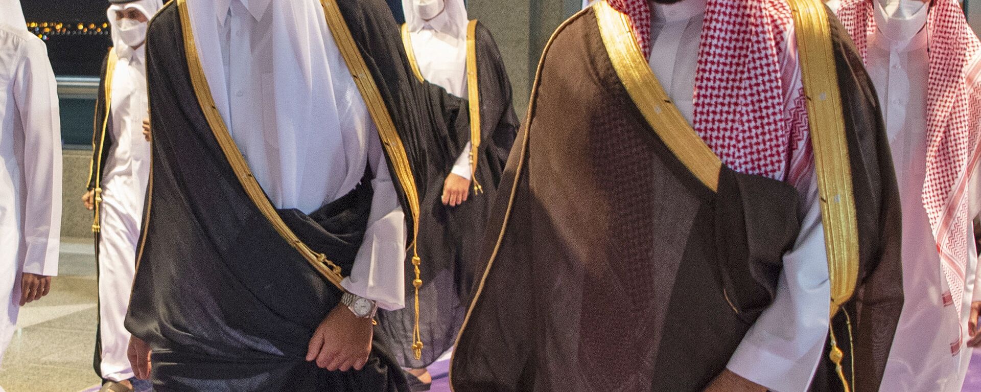 ولي العهد السعودي، الأمير محمد بن سلمان، مع أمير قطر، الشيخ تميم بن حمد آل ثاني - سبوتنيك عربي, 1920, 17.09.2021
