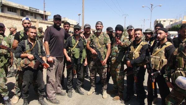 الجيش السوري ينتشر في طفس في بريف درعا، سوريا 20 سبتمبر 2021 - سبوتنيك عربي