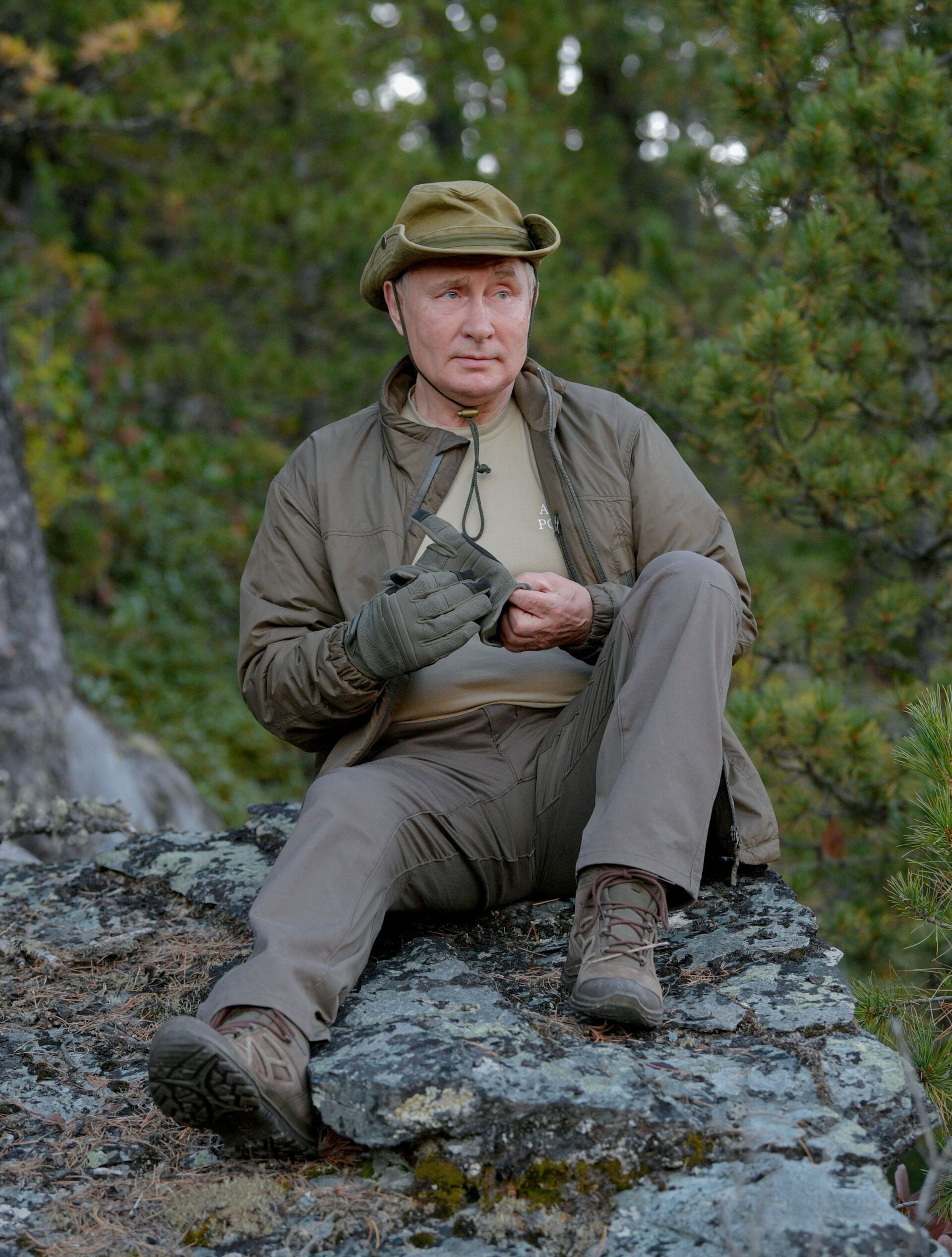 الرئيس الروسي فلاديمير بوتين يقضي إجازته في غابات التايغا - سبوتنيك عربي, 1920, 23.11.2021