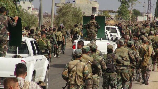 انتشار الجيش السوري في نوى، أكبر مدن ريف درعا، سوريا 4 أكتوبر 2021 - سبوتنيك عربي