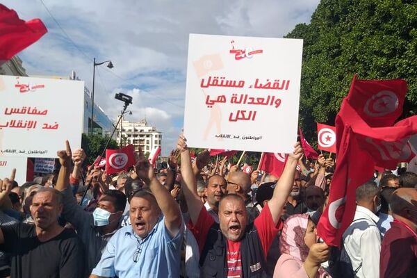 مسيرة رافضة لقرارات الرئيس التونسي قيس سعيد - سبوتنيك عربي