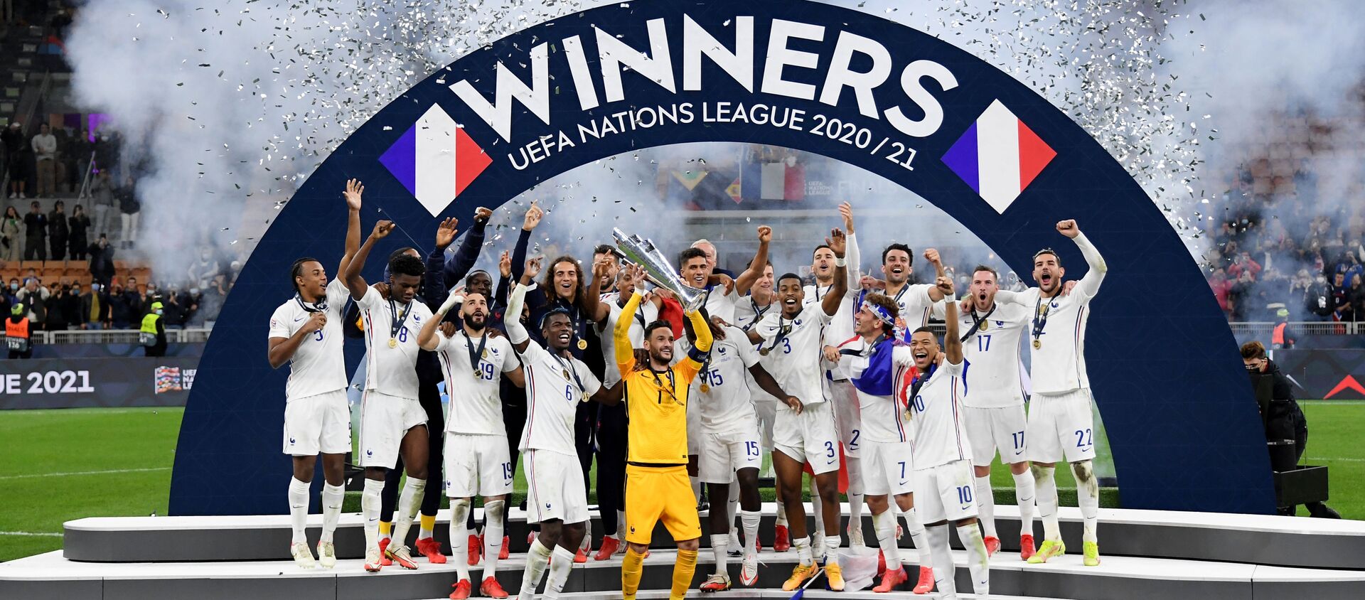 المنتخب الفرنسي يتوج ببطولة دوري الأمم الأوروبية للمرة الأولى في تاريخه بعد فوزه على نظيره الإسباني - سبوتنيك عربي, 1920, 10.10.2021