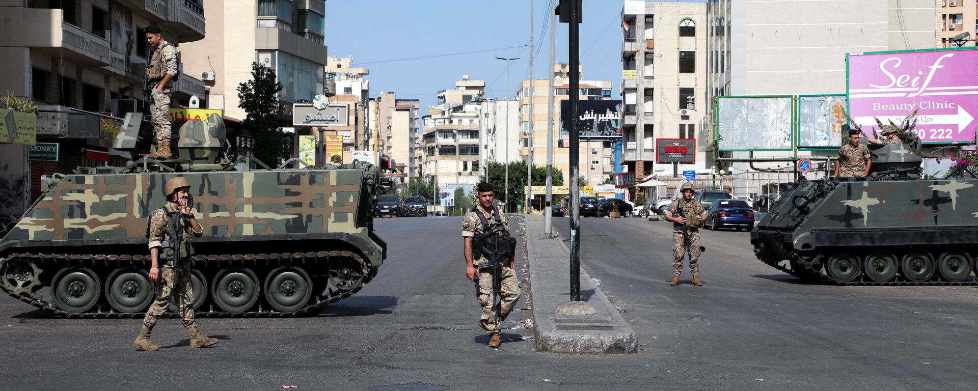 قوات الجيش اللبناني تنتشر في حي الطيونة، بيروت، لبنان 14 أكتوبر 2021 - سبوتنيك عربي, 1920, 16.11.2021