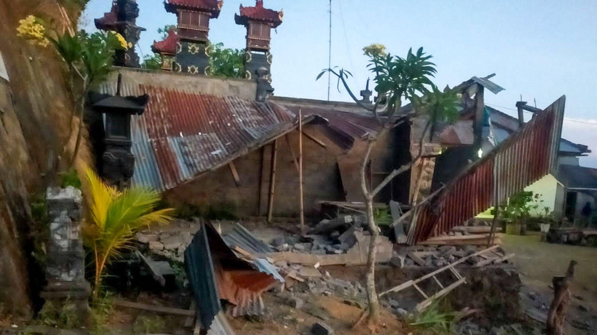 تداعيات زلزال (4.8 ريختر) ضرب جزيرة بالي، إندونيسيا 16 أكتوبر 2021 - سبوتنيك عربي, 1920, 22.01.2022