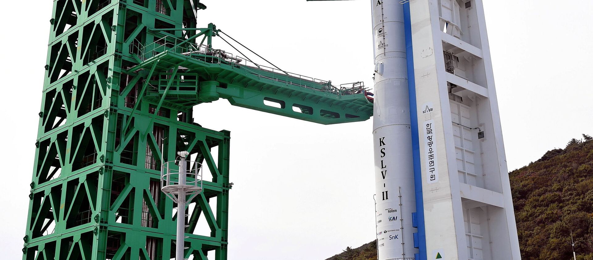 صاروخ نوري (KSLV-II NURI ) من صنع كوريا الجنوبية، في مركز نارو للفضاء في غوهيونغ، 20 أكتوبر 2021 - سبوتنيك عربي, 1920, 21.10.2021