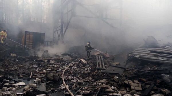 صورة أرشيفية.. حريق هائل إثر انفجار في مصنع للذخيرة، ريازان، روسيا 22 أكتوبر 2021 - سبوتنيك عربي
