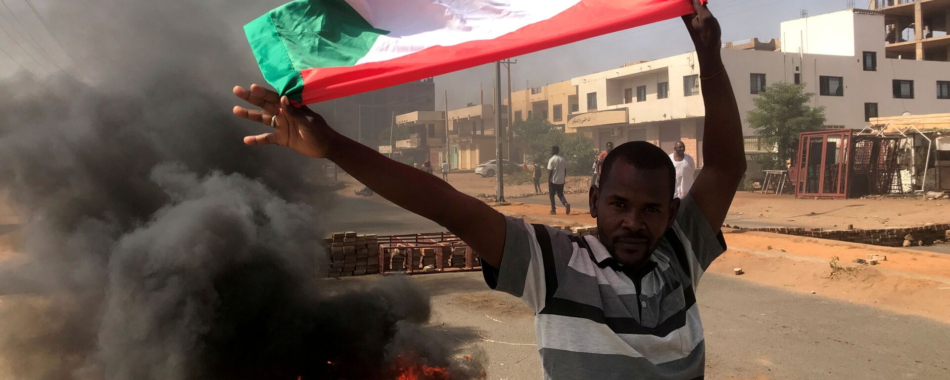 مظاهرات في شوارع مدينة الخرطوم، السودان 25 أكتوبر 2021 - سبوتنيك عربي, 1920, 25.10.2021