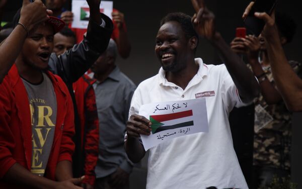 ناشطون سودانيون من بيروت - سبوتنيك عربي