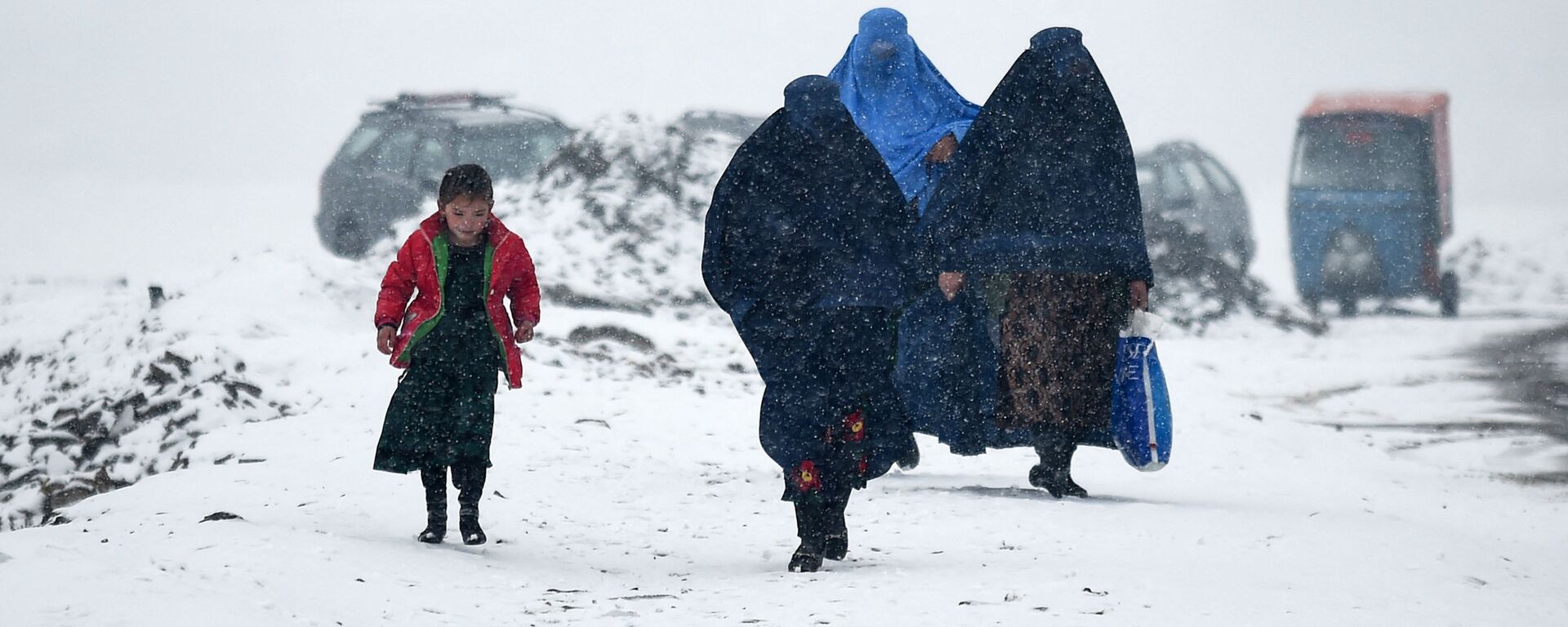 امرأة ترتدي البرقة الزرقاء في مدينة كابول، أفغانستان 4 يناير 2019 - سبوتنيك عربي, 1920, 29.01.2023