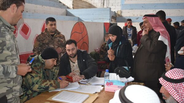 تسوية أوضاع مئات الفارين من الجيش السوري في دير الزور شرقي سوريا - سبوتنيك عربي