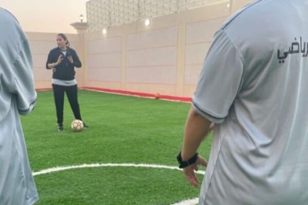 أول مدربة مصرية لكرة القدم النسائية في السعودية  - سبوتنيك عربي
