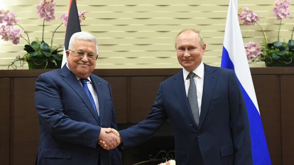 الرئيس فلاديمير بوتين يلتقي مع الرئيس الفلسطيني محمود عباس في مدينة سوتشي، روسيا 23 نوفمبر 2021 - سبوتنيك عربي