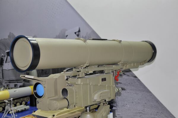 صواريخ كورنيت إي إم في الجناح الروسي بمعرض إيديكس 2021  - سبوتنيك عربي