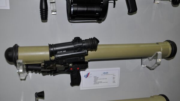 أسلحة روسية تضم قواذف لهب وقاذفات قنابل في معرض إيديكس 2021 في مصر - سبوتنيك عربي