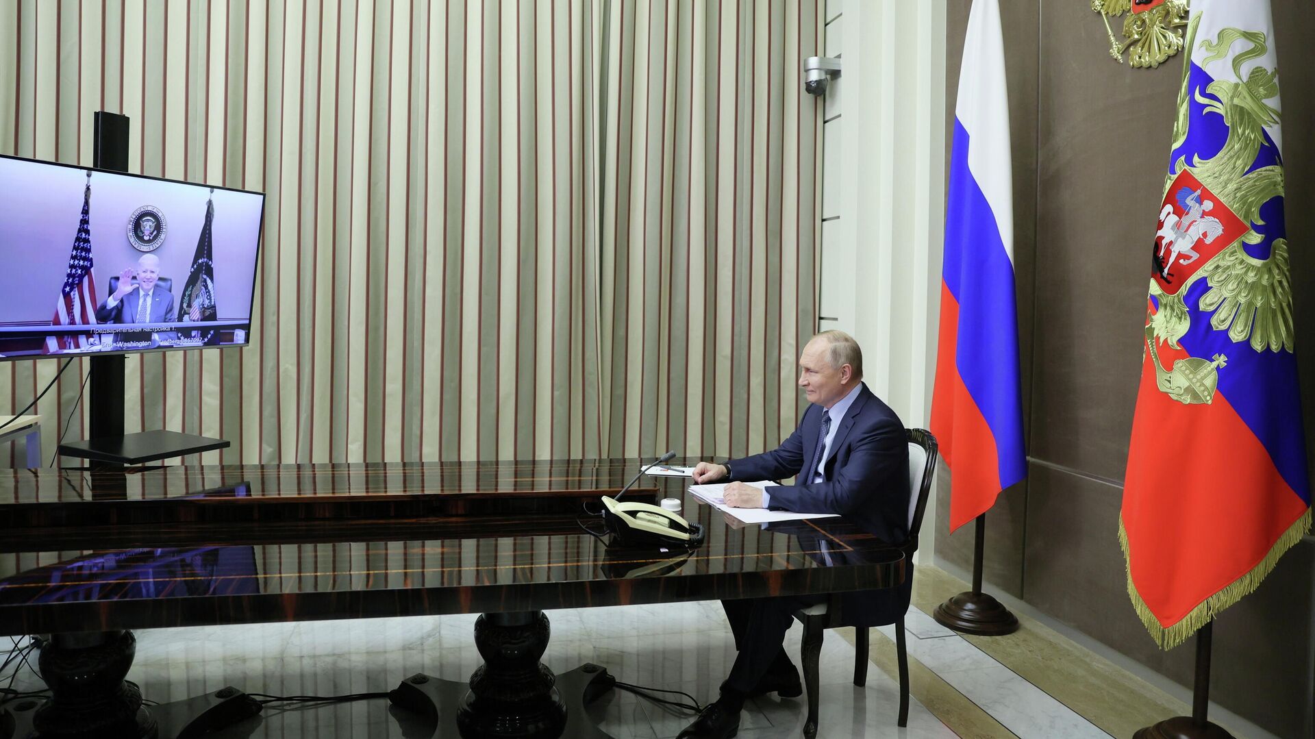 محادثات الرئيس الروسي فلاديمير بوتين ونظيره الأمريكي جو بايدن، لقاء عبر الفيديو، 7 ديسمبر 2021 - سبوتنيك عربي, 1920, 08.12.2021