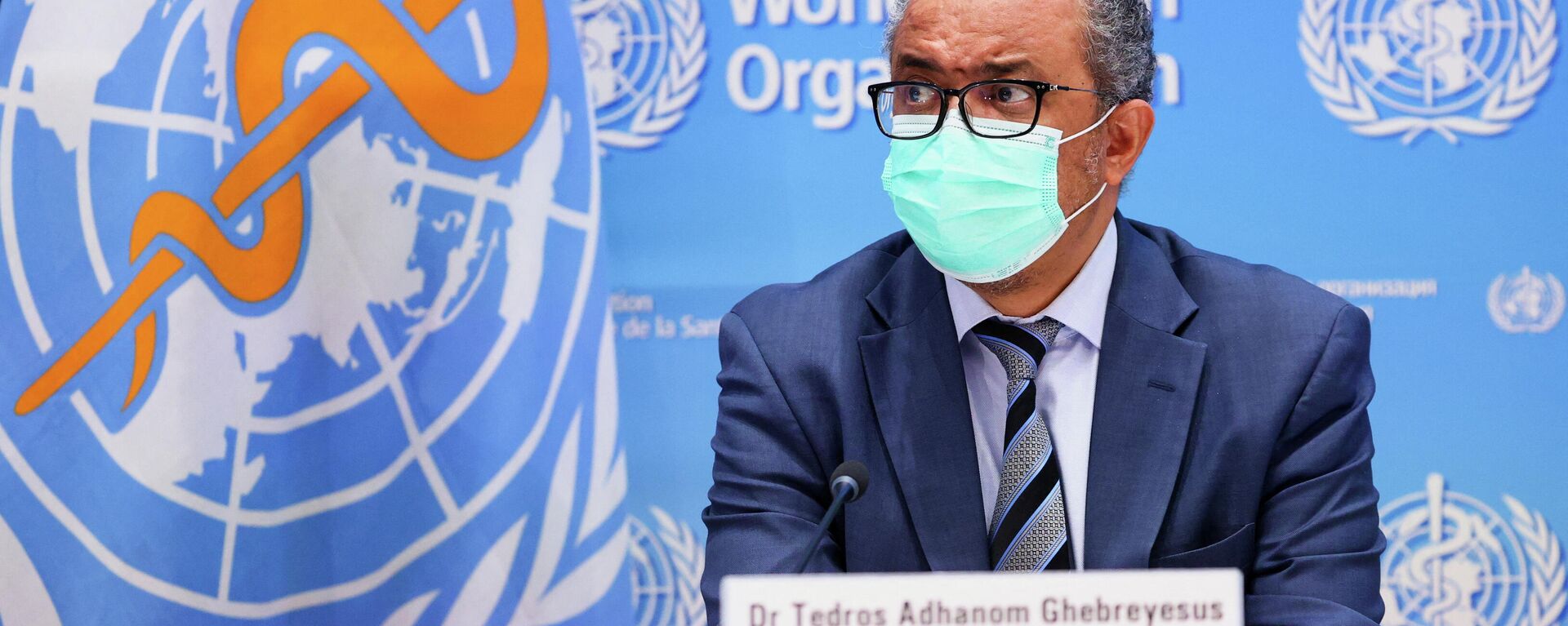 تيدروس أدهانوم غيبريسوس، المدير العام لمنظمة الصحة العالمية، يحضر مؤتمرا صحفيا في جنيف، سويسرا، 20 ديسمبر 2021 - سبوتنيك عربي, 1920, 16.01.2022