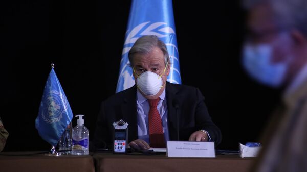 الأمين العام للأمم المتحدة أنطونيو غوتيريش خلال زيارته إلى العاصمة اللبنانية بيروت - سبوتنيك عربي