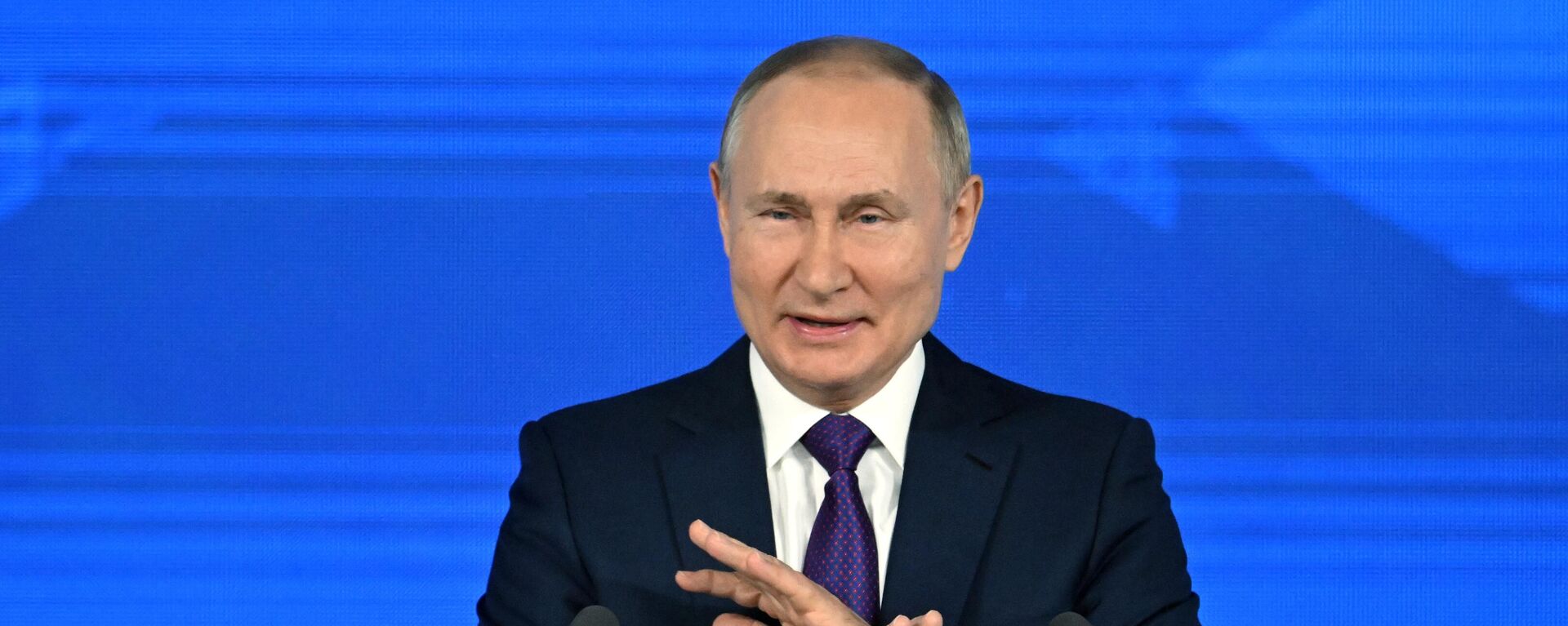 الرئيس الروسي فلاديمير بوتين يعقد المؤتمر الصحفي السنوي الكبير في موسكو
 - سبوتنيك عربي, 1920, 27.04.2022