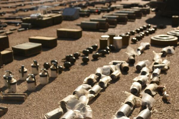 الأمن السوري يضبط كميات ضخمة من الأسلحة بريف درعا - سبوتنيك عربي