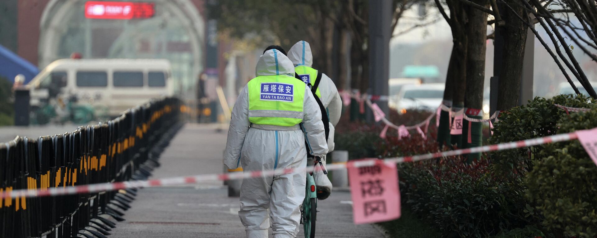 إغلاق مدينة شيان في الصين بعد تفشي فيروس كورونا، ديسمبر 2021 - سبوتنيك عربي, 1920, 12.03.2022