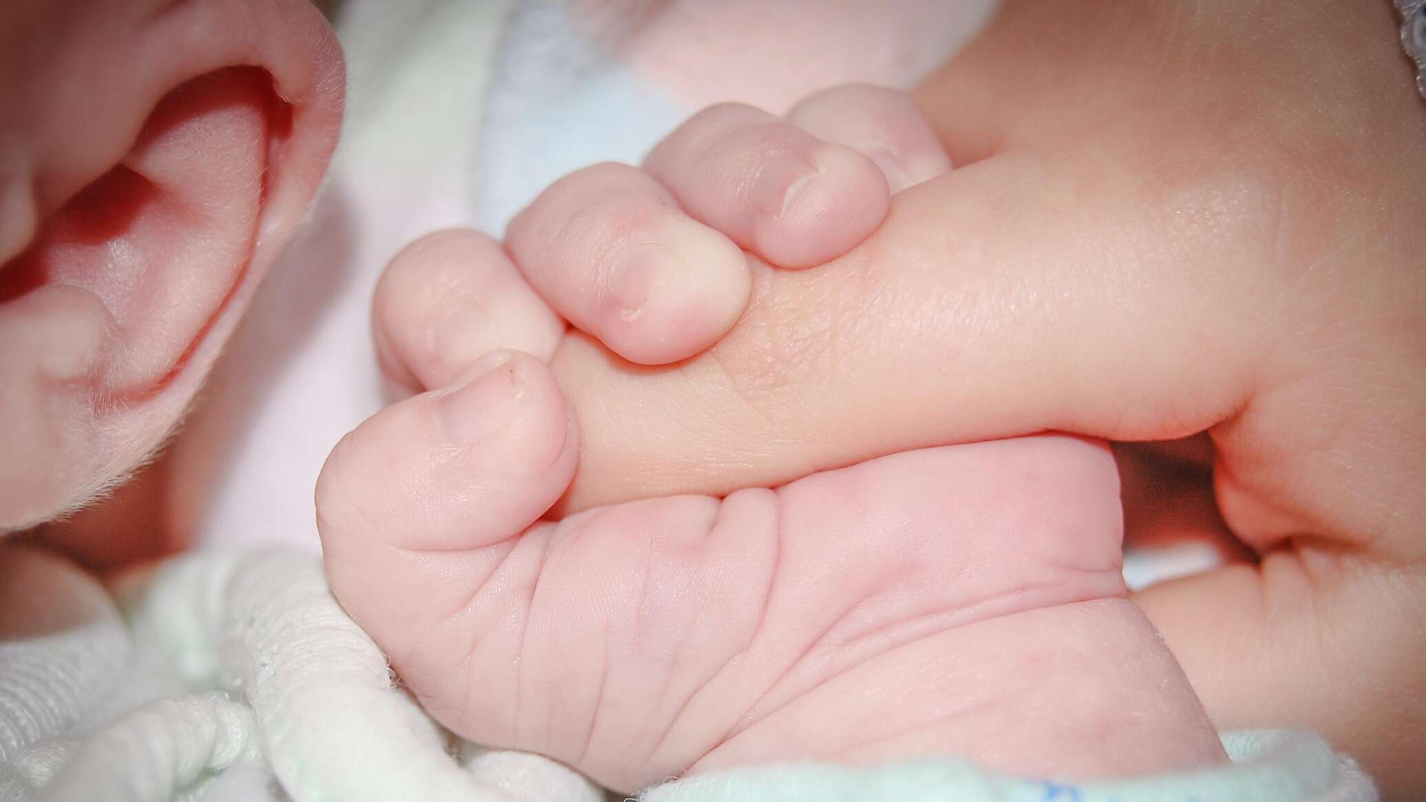 دراسة: الوعي لدى الإنسان يبدأ في مرحلة ما قبل الولادة