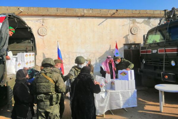 الجيش الروسي يدعم صمود سكان شرقي سوريا في وجه تحديات الحصار الأمريكي  - سبوتنيك عربي