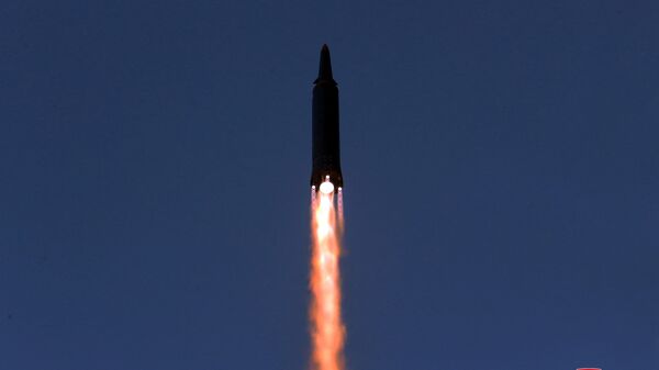 اختبار إطلاق صاروخ تفوق سرعته سرعة الصوت في كوريا الشمالية، 11 يناير 2022  - سبوتنيك عربي