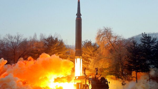 اختبار إطلاق صاروخ تفوق سرعته سرعة الصوت في كوريا الشمالية، 11 يناير 2022  - سبوتنيك عربي