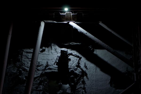 صورة في البدلية (الضوء والظل في ليل بارد) للمصور الروسي كيريل كولوسوف، الذي ترشح لنهائي مسابقة فن البناء  لعام 2021 - سبوتنيك عربي