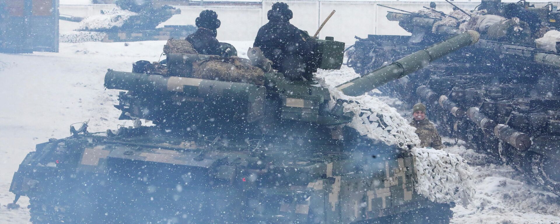 تعزيزات وتدريبات قوات الجيش الأوكراني في ضواحي خاركوف، أوكرانيا 31 يناير 2022 - سبوتنيك عربي, 1920, 13.02.2022