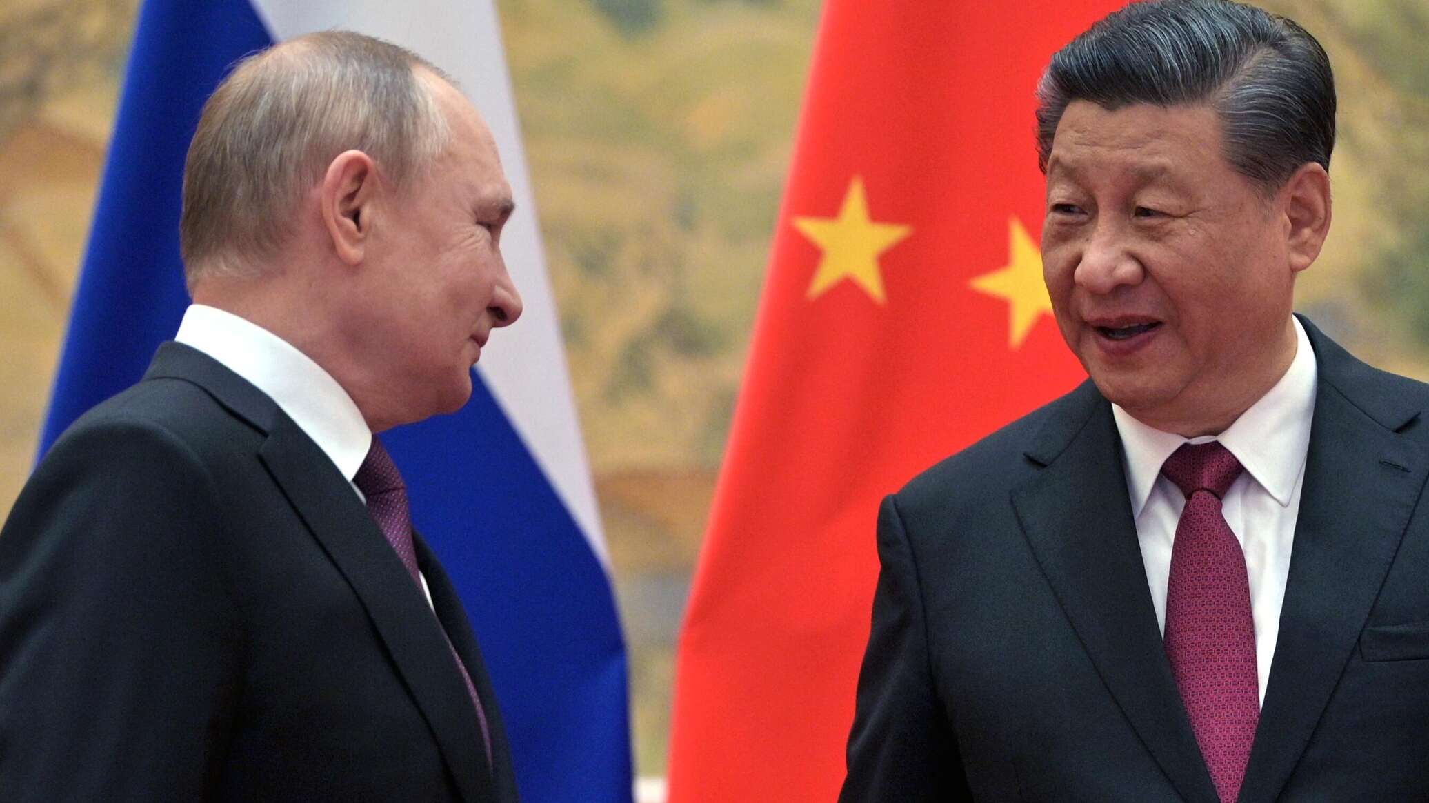 تقارب تاريخي... الرئيس الصيني يتوجه إلى روسيا
