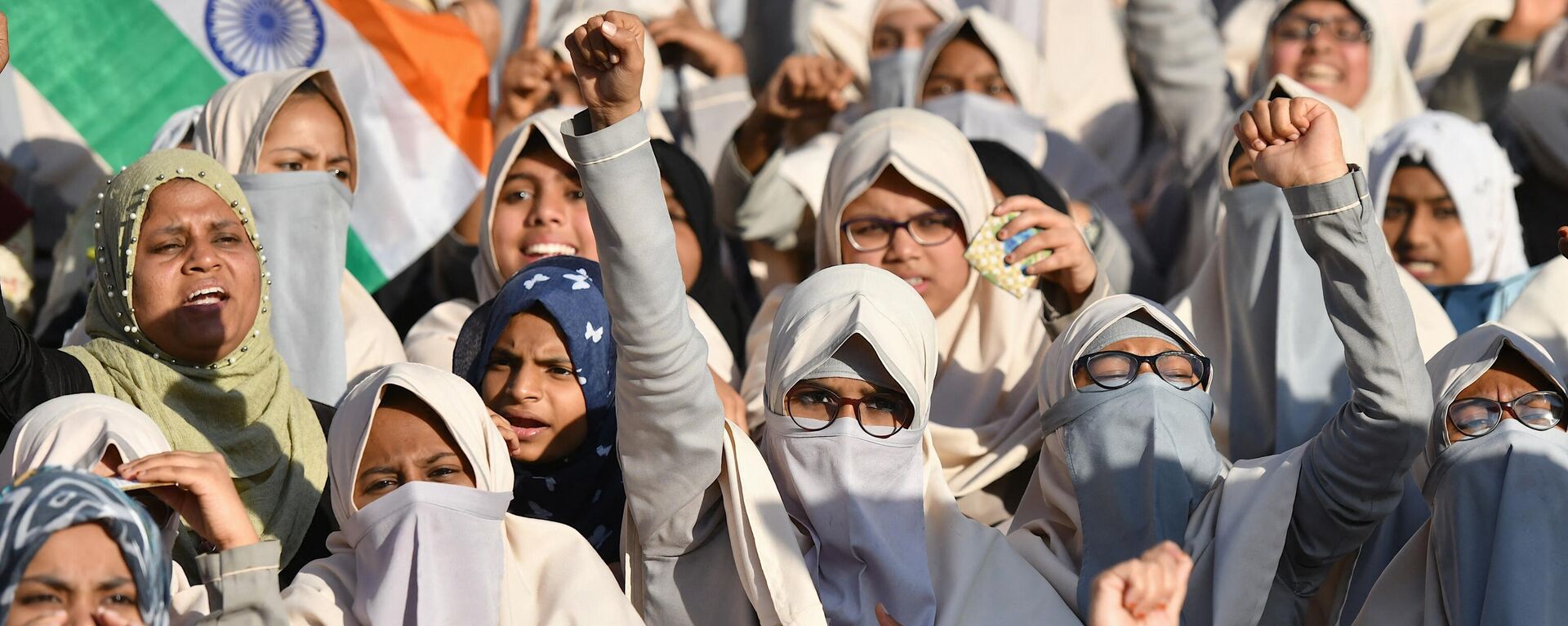 طالبات هنديات يرتدين الحجاب - سبوتنيك عربي, 1920, 12.02.2022