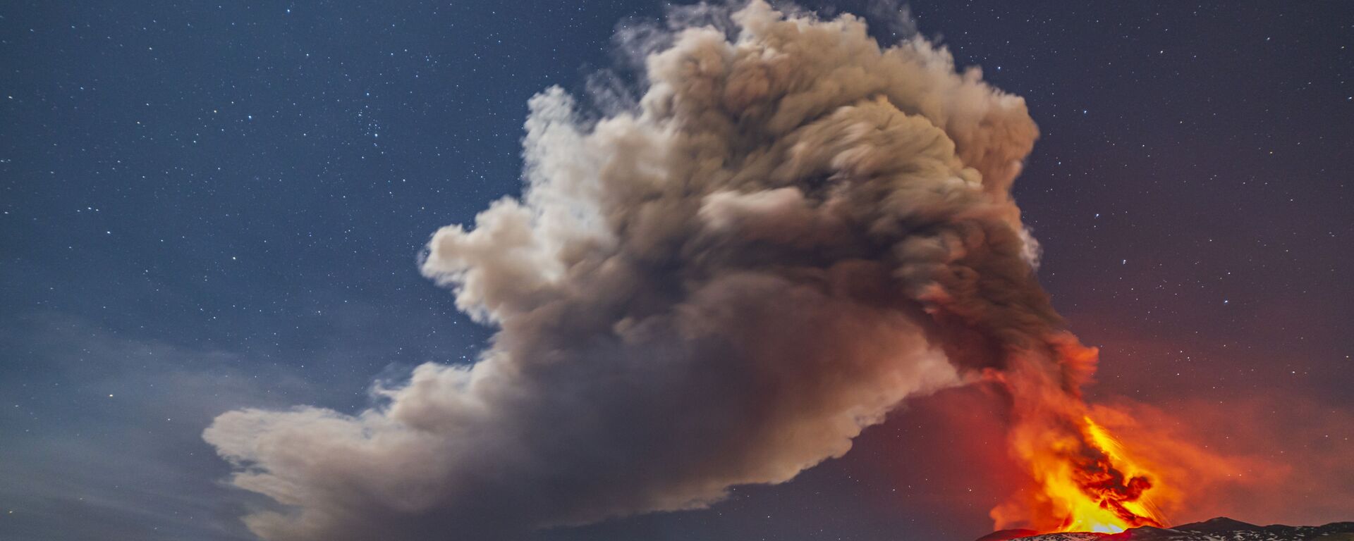 ثوران بركان إتنا من جديد، إيطاليا 10 فبراير 2022
 - سبوتنيك عربي, 1920, 12.02.2022