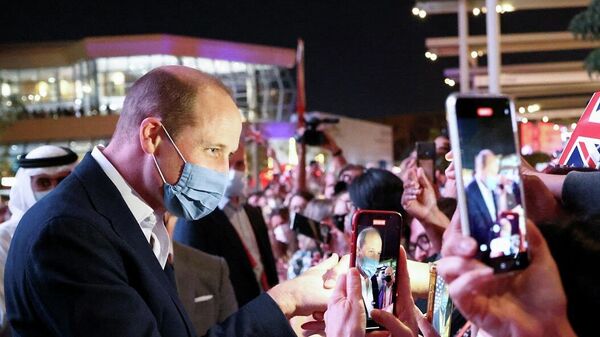الأمير وليام يلتقي الجمهور في جناح بريطانيا في معرض إكسبو 2020 دبي، الإمارات العربية المتحدة، 10 فبراير/ شباط 2022 - سبوتنيك عربي