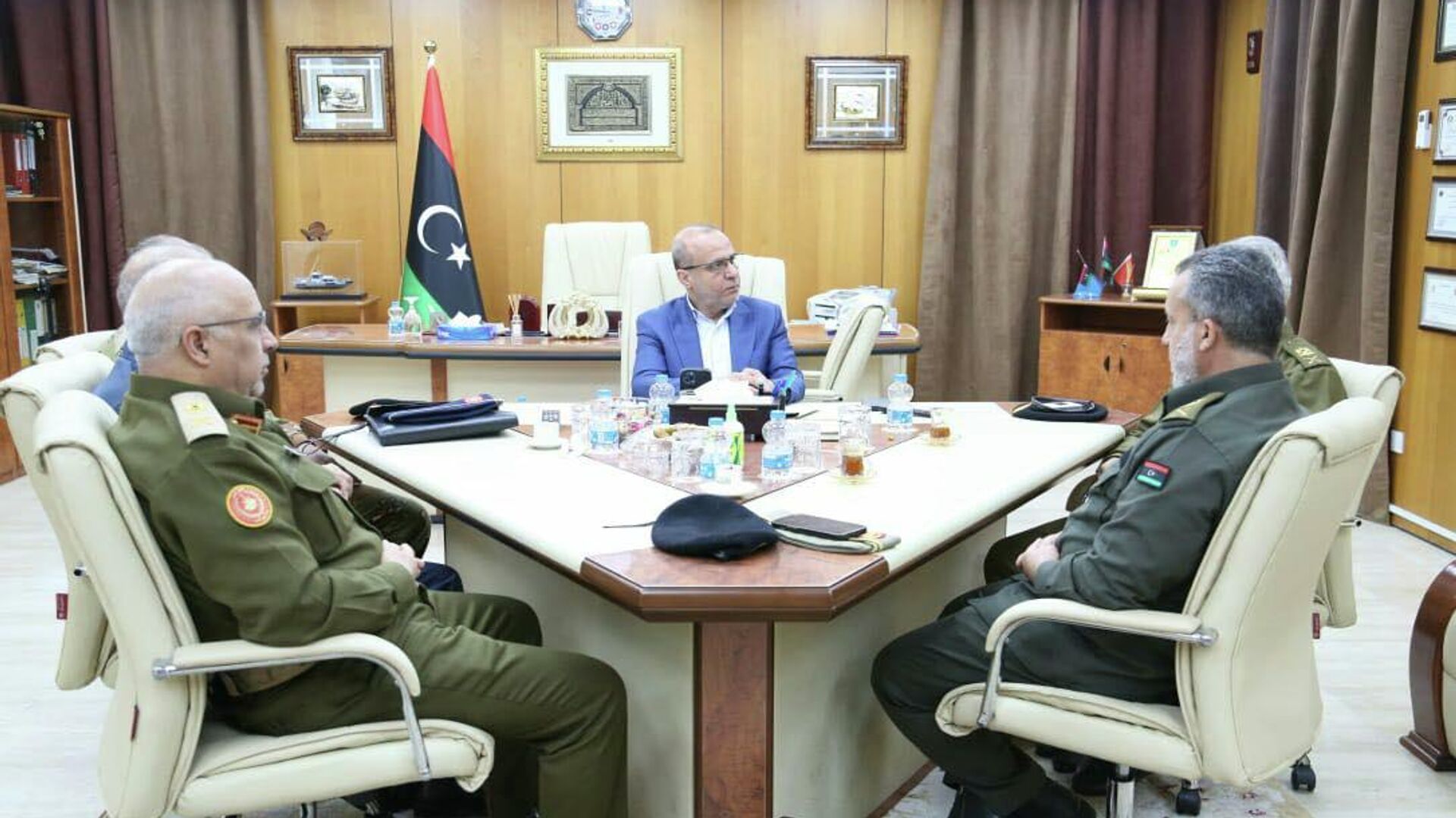 عبد الله اللافي نائب رئيس المجلس الرئاسي الليبي يجتمع بأعضاء اللجنة العسكرية المشتركة 5+5 - سبوتنيك عربي, 1920, 22.02.2022
