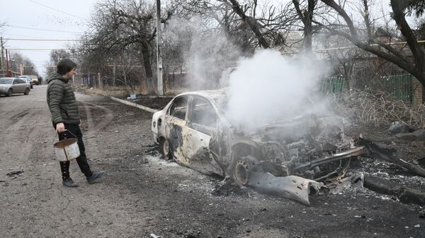 الوضع في دونيتسك بعد القصف الصاروخي من قبل الجيش الأوكراني، 28 فبراير 2022 - سبوتنيك عربي