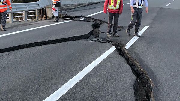 زلزال قوي يضرب فوكوشيما بدرجة 7.3 ريختر، اليابان 17 مارس 2022 - سبوتنيك عربي
