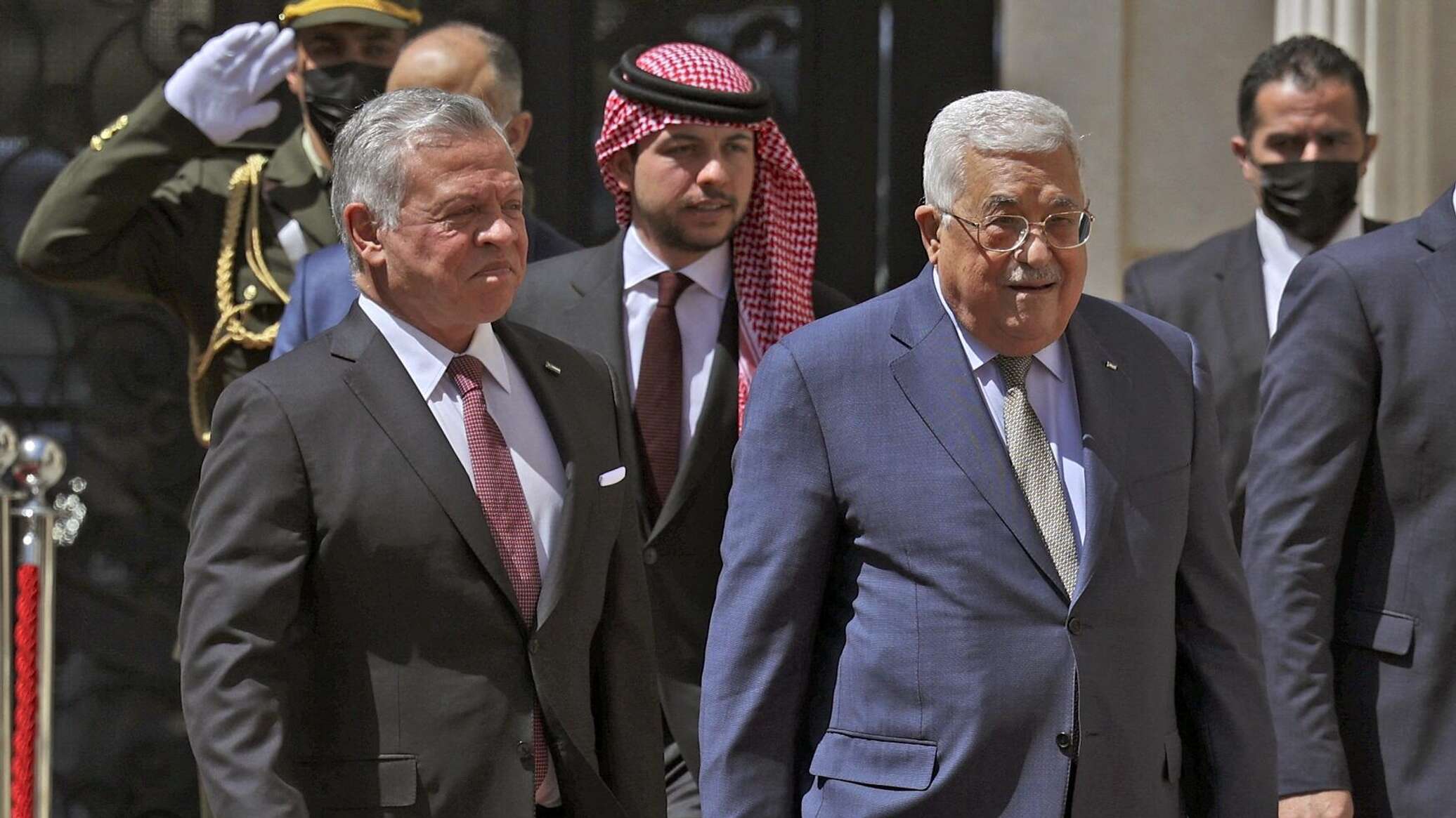 عباس للملك عبد الله: نرفض استغلال ما يحدث في غزة للعبث بأمن واستقرار الأردن