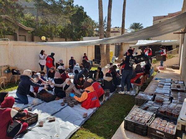 مدينة بنغازي الليبية تتزين بالسلة الرمضانية والأعمال الخيرية - سبوتنيك عربي
