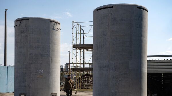 تخزين الوقود النووي الجاف المستهلك في محطة زاباروجيه النووية، أوكرانيا 5 أبريل 2022 - سبوتنيك عربي