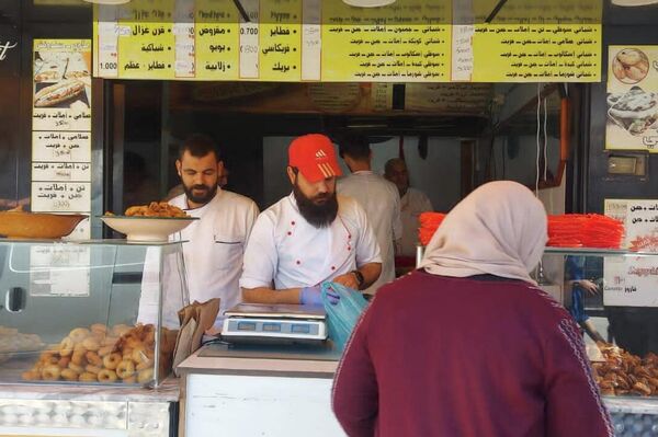 ‎&quot;‎الزلابية&quot; و&quot;المخارق&quot;.. حلويات لا تغيب عن موائد التونسيين في رمضان - سبوتنيك عربي