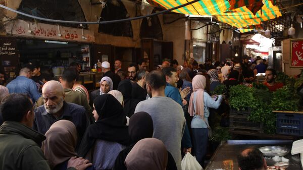 الغلاء الفاحش في أسعار السلع الغذائية يحاصر اللبنانيين في شهر رمضان - سبوتنيك عربي