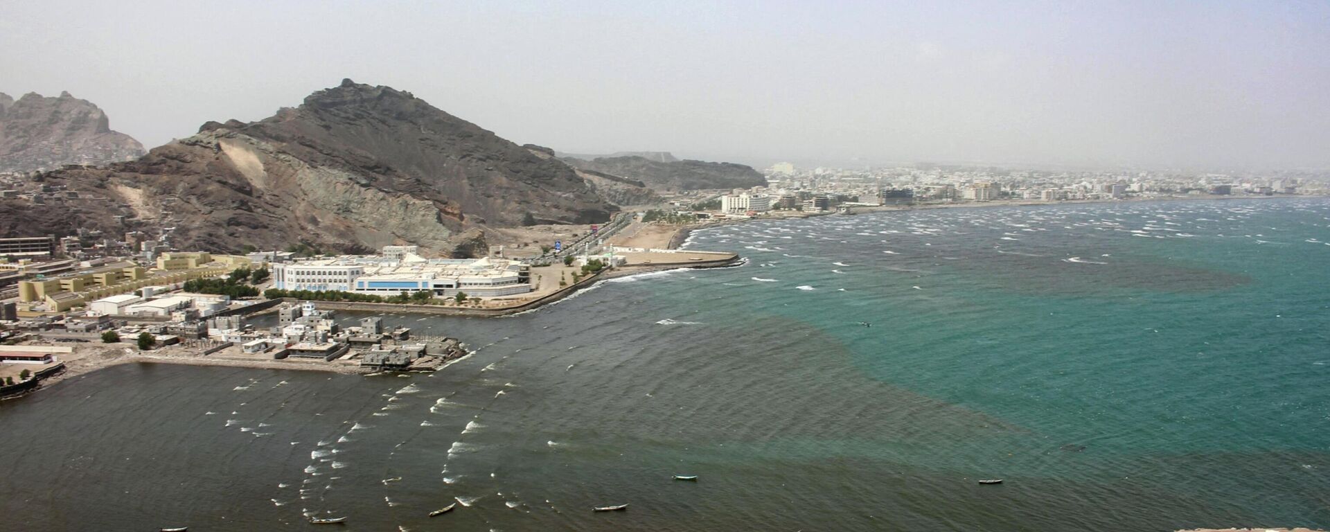 صورة تُظهر منظرًا من قلعة صيرة المطلة على ميناء عدن الجنوبي في اليمن 24 فبراير 2022 - سبوتنيك عربي, 1920, 22.10.2022