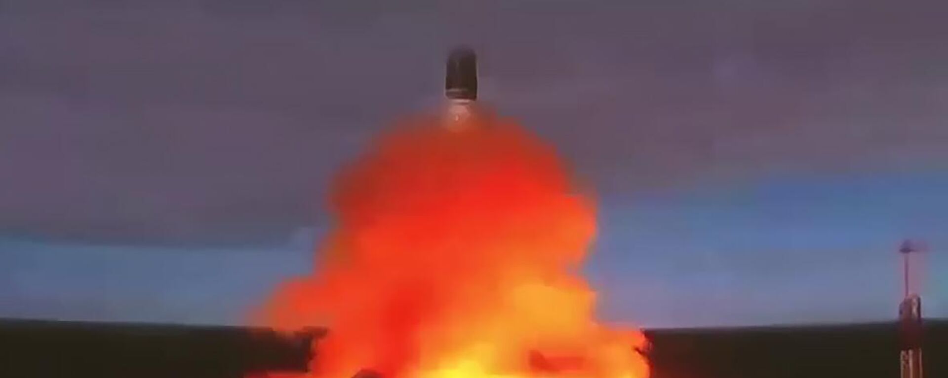 تجربة ناجحة لاختبار صاروخ سارمات باليستي عابر للقارات، 21 أبريل 2022 - سبوتنيك عربي, 1920, 03.11.2022