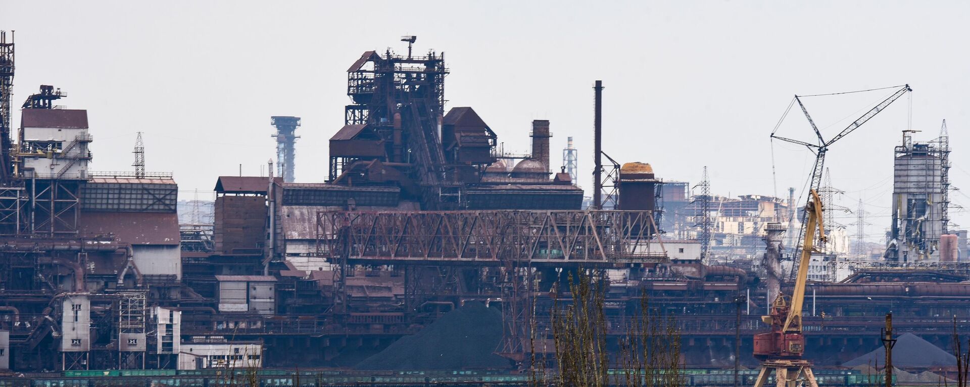 منظر لمصنع آزوفستال في ماريوبول، أوكرانيا 23 أبريل 2022 - سبوتنيك عربي, 1920, 11.05.2022