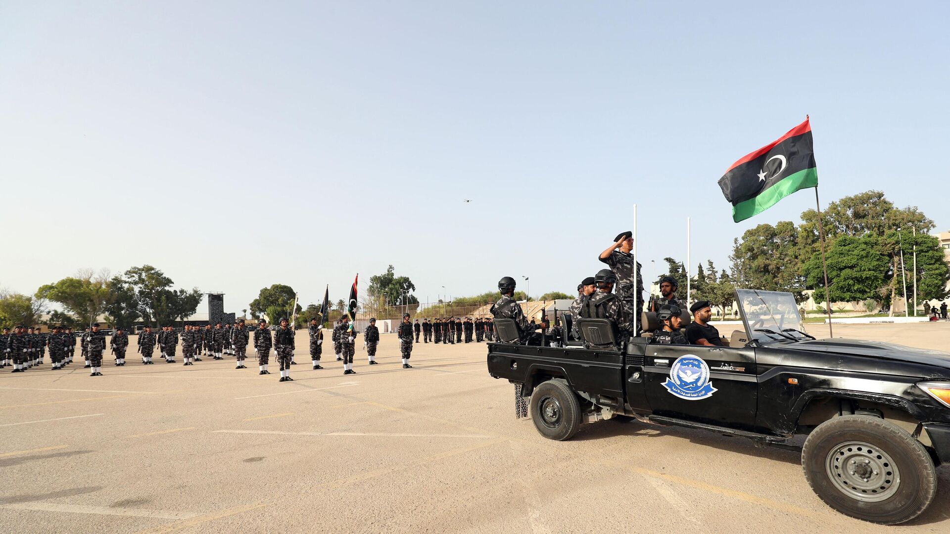 الشرطة في ليبيا أثناء عرض عسكري - سبوتنيك عربي, 1920, 19.12.2022