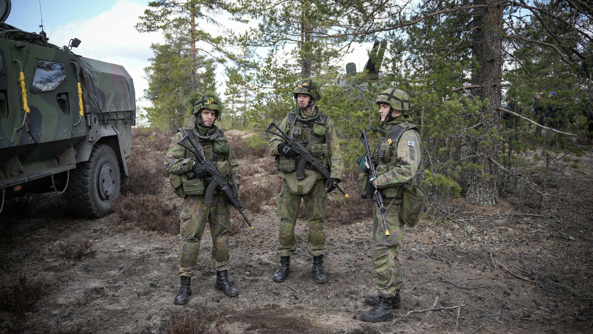 جنود فنلنديون يشاركون في مناورات عسكرية سهم 22 (Arrow 22) في نينيسالو، فنلندا 4 مايو 2022.  - سبوتنيك عربي, 1920, 15.05.2022