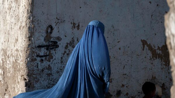 امرأة ترتدي البرقع في أفغانستان - سبوتنيك عربي
