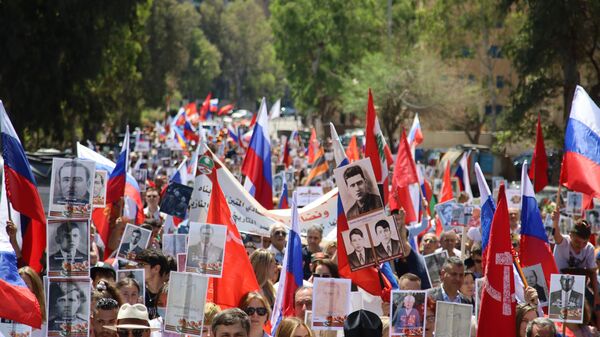 المئات شاركوا بمسيرة الفوج الخالد في بيروت - سبوتنيك عربي